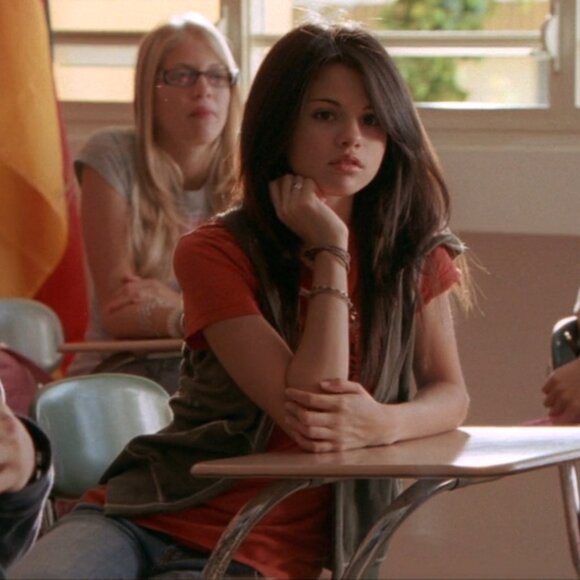 Rare 2000s Green Hooded Vest With Floral Lining ASO Princess Protection Program - Picture 6 of 7